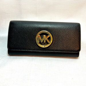 MICHAEL KORS FULTON BLACK LEATHER GOLD MONOGRAM CONTINENTAL WALLET CLUTCH